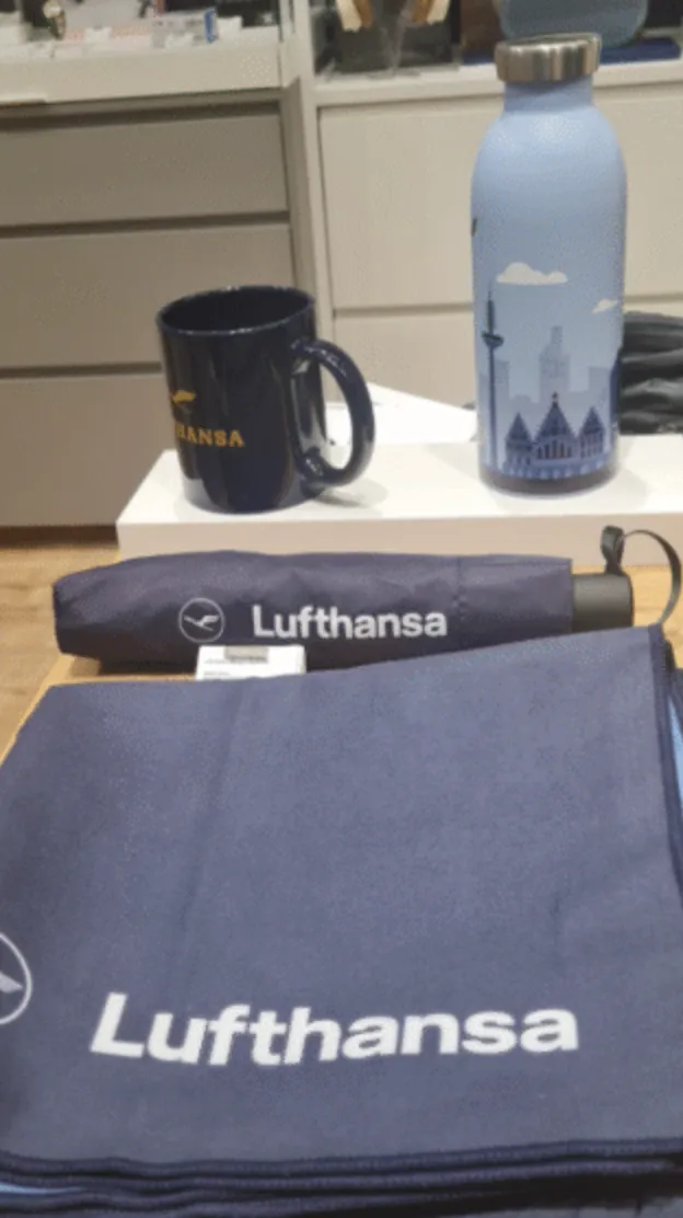 Flygbolaget Lufthansa har egna tryck på handdukar